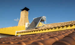 Agua caliente con placa solar